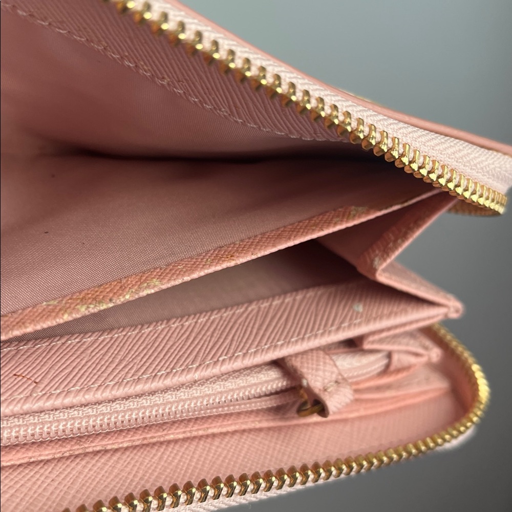 Coach Pink and Gold Heart Pattern Wallet - Picture 10 of 12